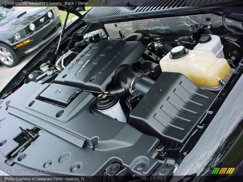 Black / Stone 2007 Lincoln Navigator L Luxury