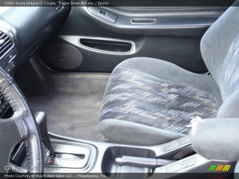 Vogue Silver Metallic / Ebony 2000 Acura Integra LS Coupe