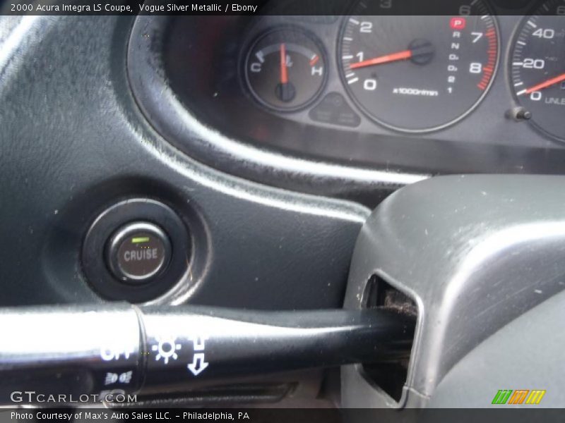 Vogue Silver Metallic / Ebony 2000 Acura Integra LS Coupe