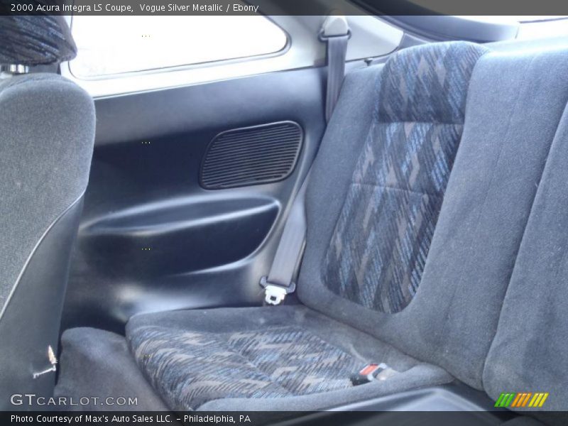 Vogue Silver Metallic / Ebony 2000 Acura Integra LS Coupe