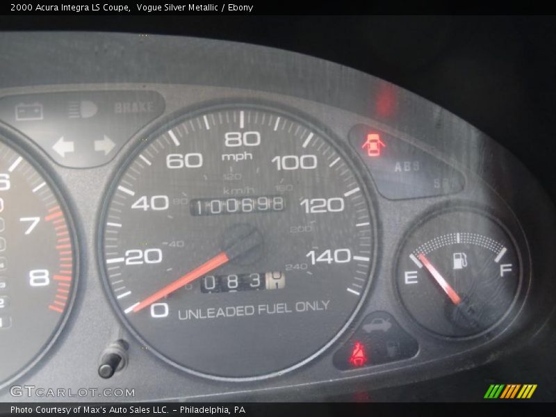 Vogue Silver Metallic / Ebony 2000 Acura Integra LS Coupe