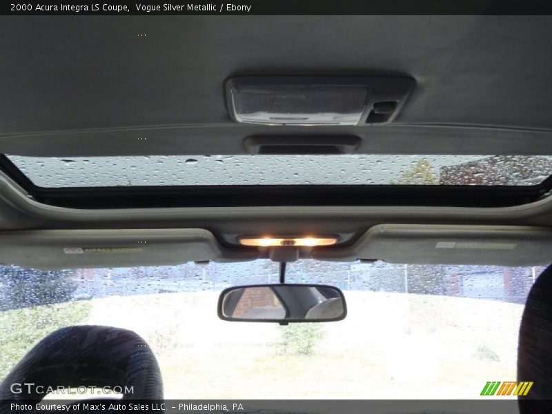 Vogue Silver Metallic / Ebony 2000 Acura Integra LS Coupe