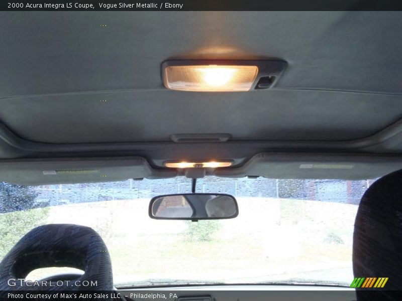 Vogue Silver Metallic / Ebony 2000 Acura Integra LS Coupe