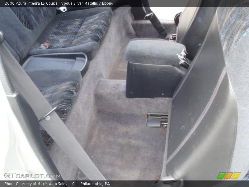 Vogue Silver Metallic / Ebony 2000 Acura Integra LS Coupe