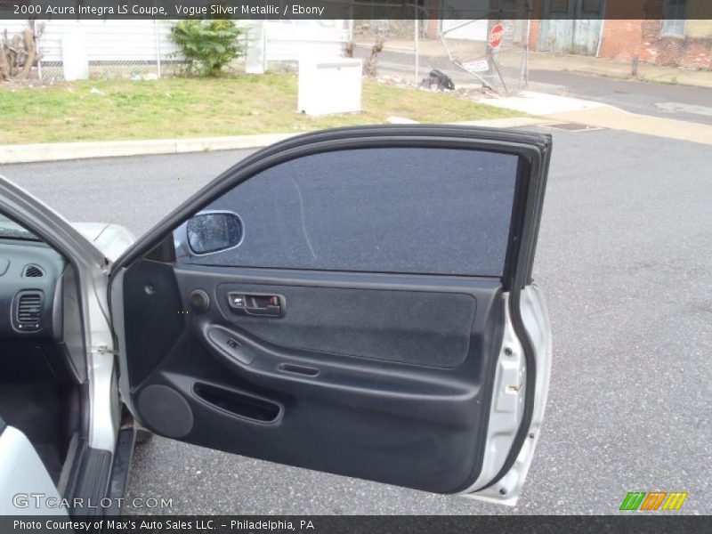Vogue Silver Metallic / Ebony 2000 Acura Integra LS Coupe