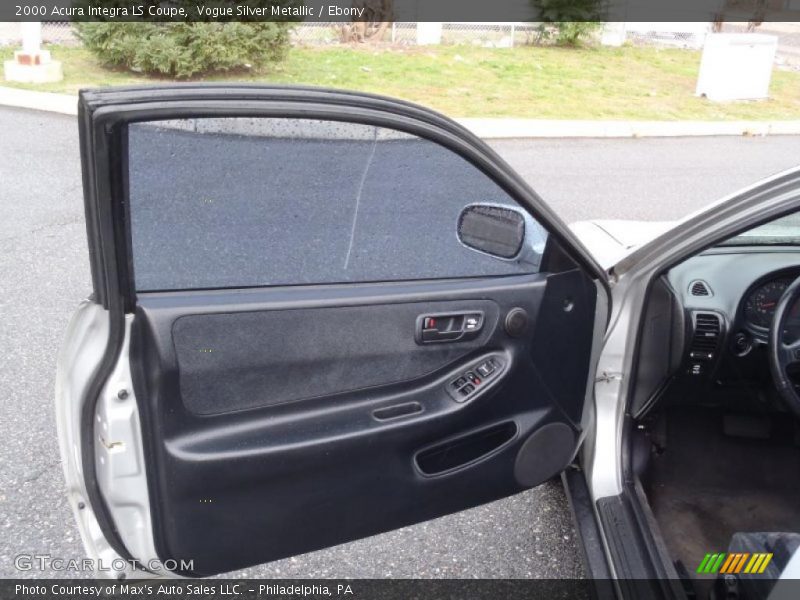 Vogue Silver Metallic / Ebony 2000 Acura Integra LS Coupe