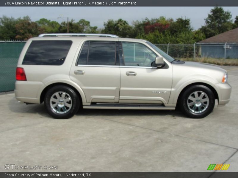  2004 Navigator Ultimate Light French Silk Metallic