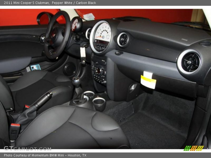Pepper White / Carbon Black 2011 Mini Cooper S Clubman