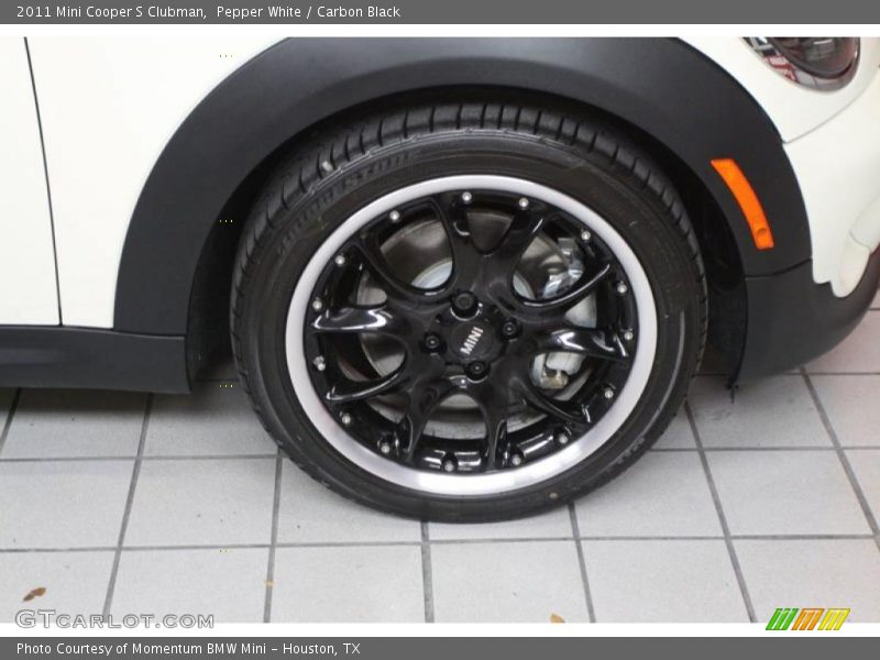 Pepper White / Carbon Black 2011 Mini Cooper S Clubman