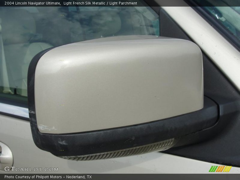 Light French Silk Metallic / Light Parchment 2004 Lincoln Navigator Ultimate