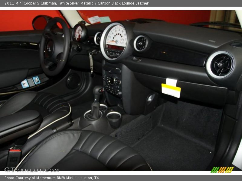 Dashboard of 2011 Cooper S Clubman
