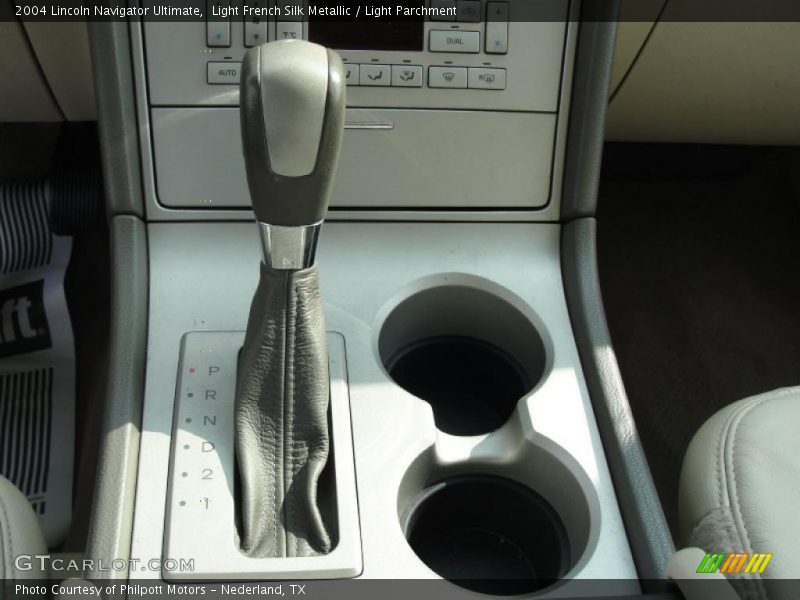  2004 Navigator Ultimate 4 Speed Automatic Shifter