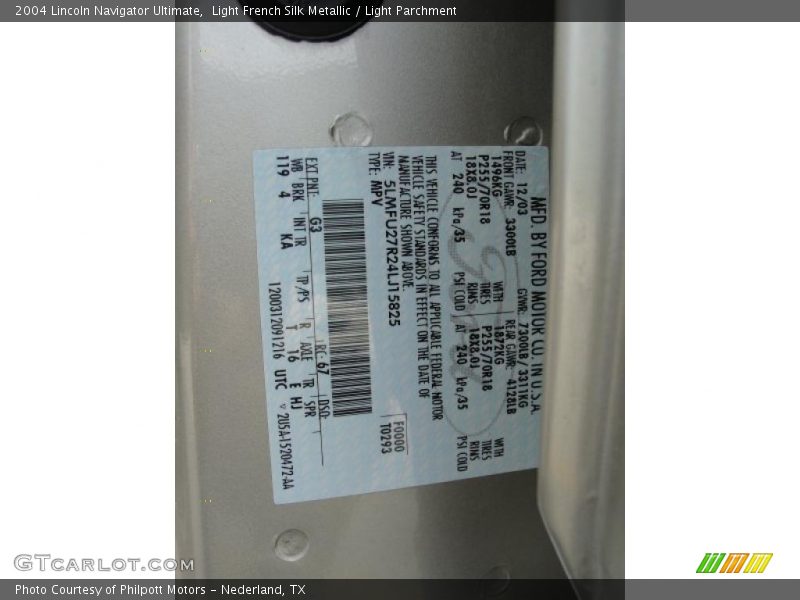 2004 Navigator Ultimate Light French Silk Metallic Color Code G3