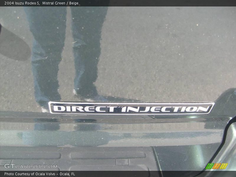 Mistral Green / Beige 2004 Isuzu Rodeo S