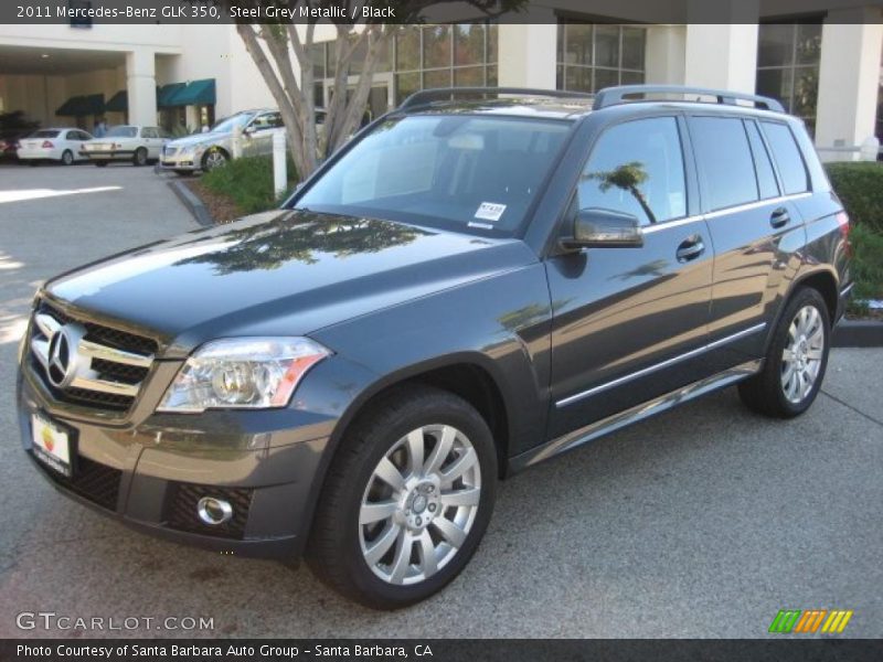 Front 3/4 View of 2011 GLK 350