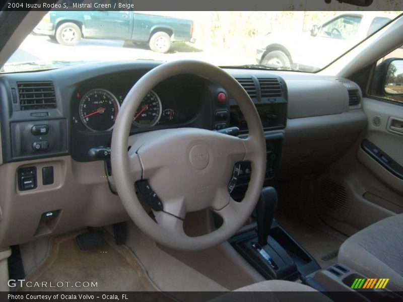 Mistral Green / Beige 2004 Isuzu Rodeo S
