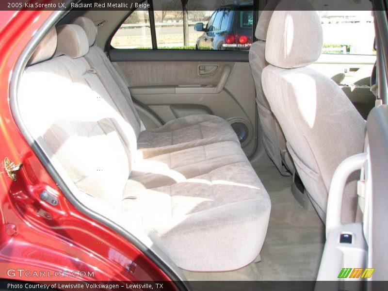 Radiant Red Metallic / Beige 2005 Kia Sorento LX