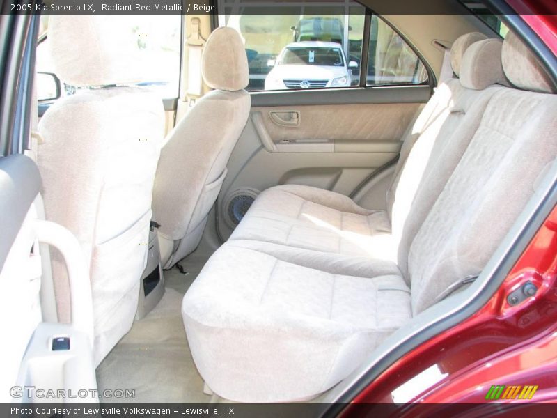 Radiant Red Metallic / Beige 2005 Kia Sorento LX