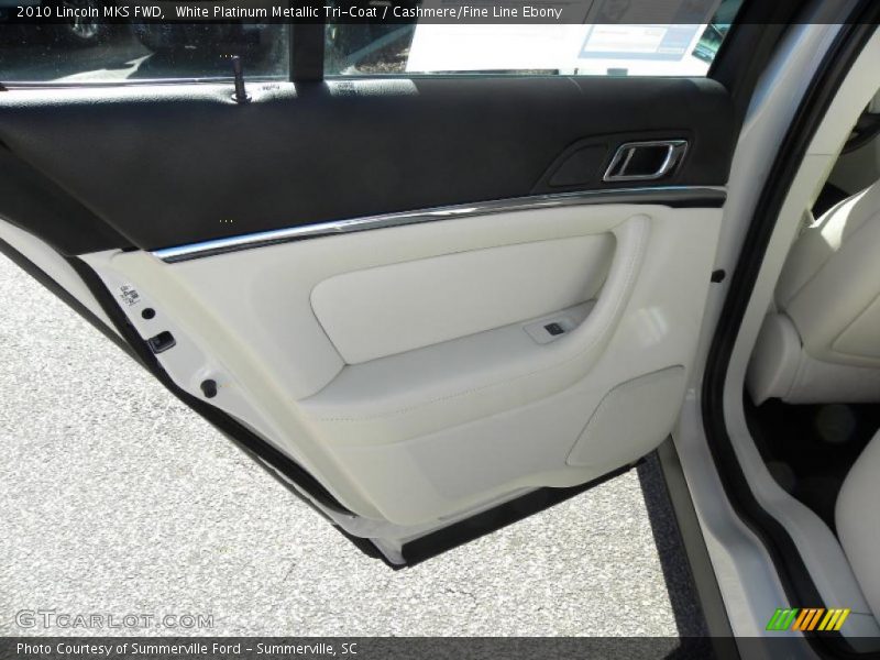 White Platinum Metallic Tri-Coat / Cashmere/Fine Line Ebony 2010 Lincoln MKS FWD