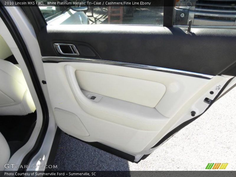 White Platinum Metallic Tri-Coat / Cashmere/Fine Line Ebony 2010 Lincoln MKS FWD