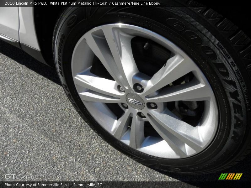 White Platinum Metallic Tri-Coat / Cashmere/Fine Line Ebony 2010 Lincoln MKS FWD