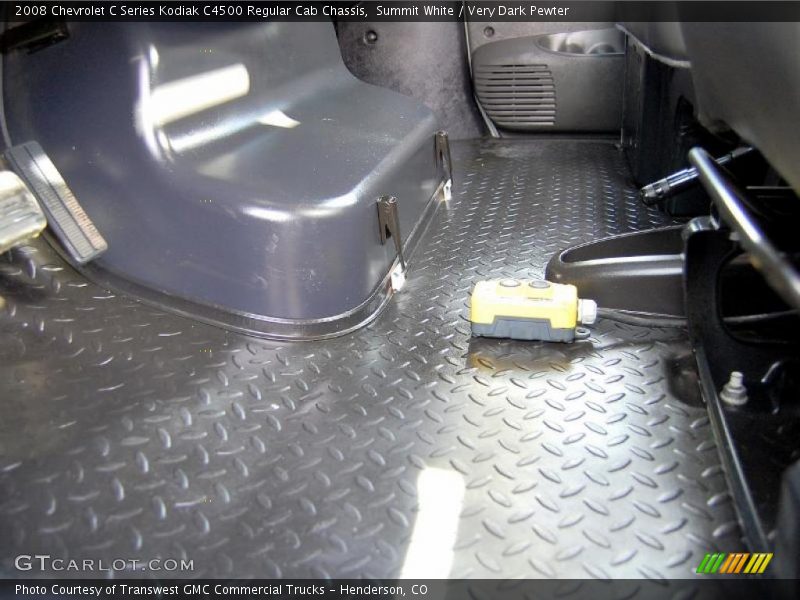 Summit White / Very Dark Pewter 2008 Chevrolet C Series Kodiak C4500 Regular Cab Chassis