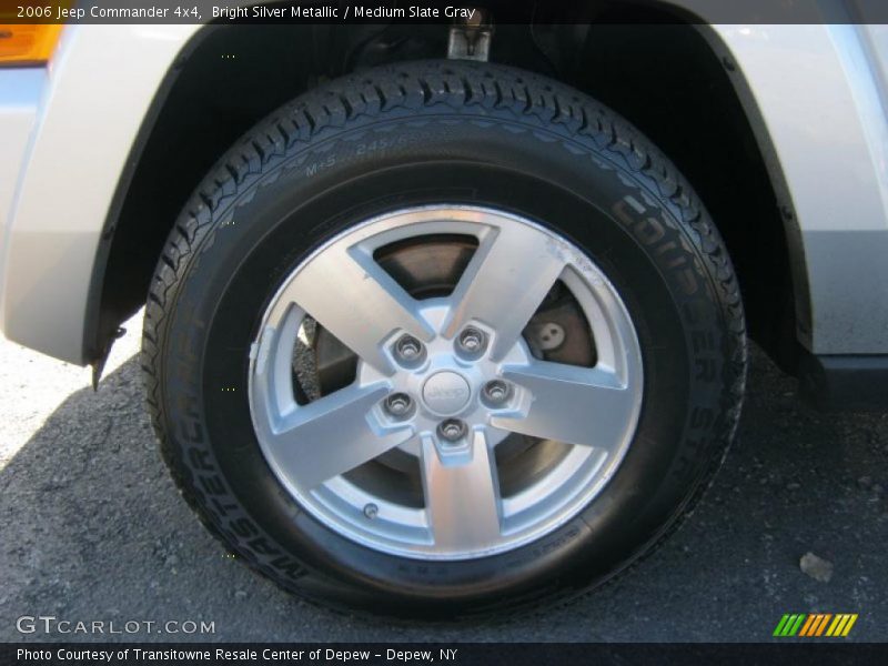 Bright Silver Metallic / Medium Slate Gray 2006 Jeep Commander 4x4