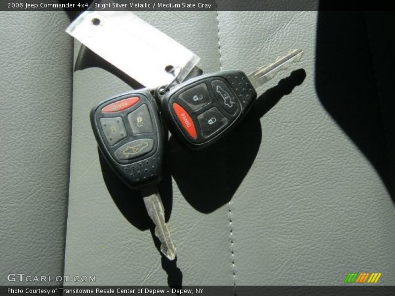 Bright Silver Metallic / Medium Slate Gray 2006 Jeep Commander 4x4