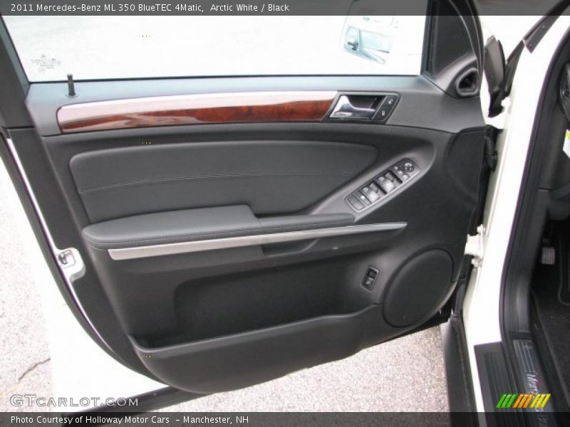 Arctic White / Black 2011 Mercedes-Benz ML 350 BlueTEC 4Matic