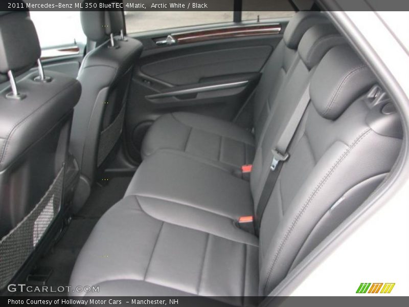 Arctic White / Black 2011 Mercedes-Benz ML 350 BlueTEC 4Matic
