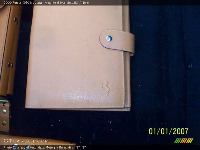 Argento (Silver Metallic) / Nero 2000 Ferrari 360 Modena