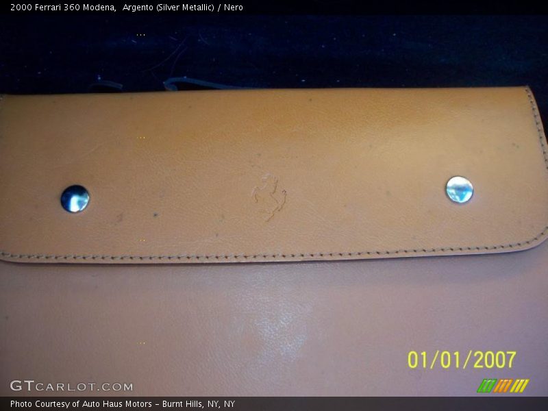 Argento (Silver Metallic) / Nero 2000 Ferrari 360 Modena