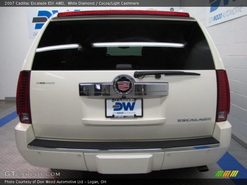 White Diamond / Cocoa/Light Cashmere 2007 Cadillac Escalade ESV AWD