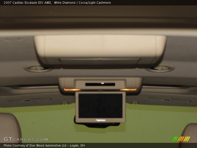 White Diamond / Cocoa/Light Cashmere 2007 Cadillac Escalade ESV AWD