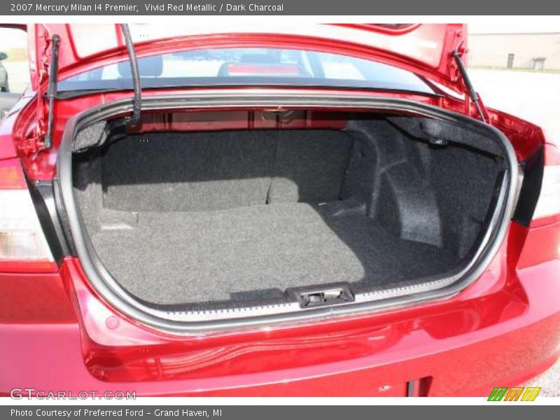 Vivid Red Metallic / Dark Charcoal 2007 Mercury Milan I4 Premier