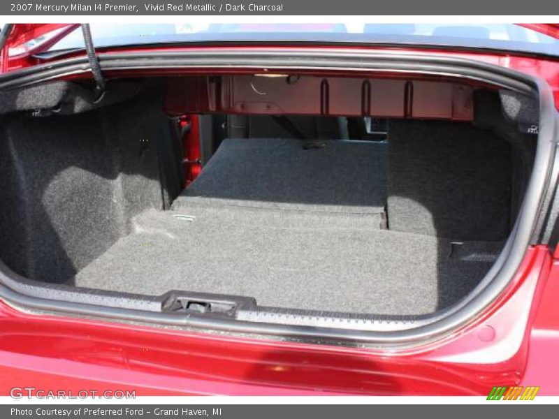 Vivid Red Metallic / Dark Charcoal 2007 Mercury Milan I4 Premier