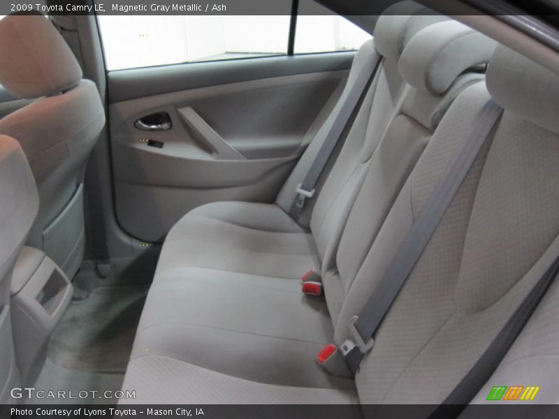 Magnetic Gray Metallic / Ash 2009 Toyota Camry LE