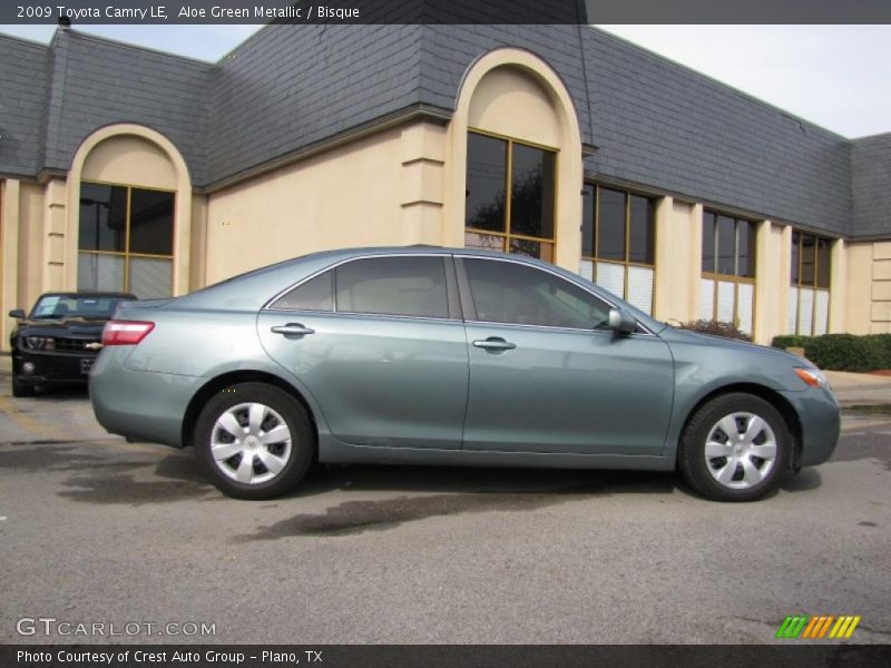 Aloe Green Metallic / Bisque 2009 Toyota Camry LE