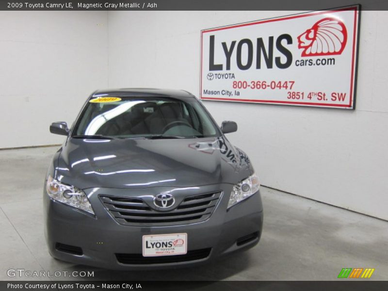 Magnetic Gray Metallic / Ash 2009 Toyota Camry LE