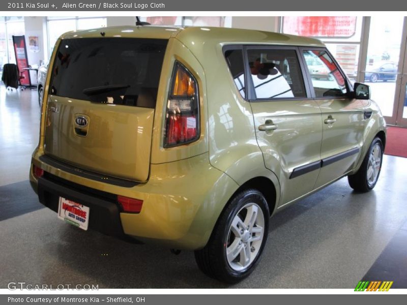 Alien Green / Black Soul Logo Cloth 2011 Kia Soul +