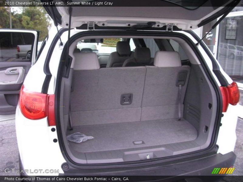 Summit White / Light Gray 2010 Chevrolet Traverse LT AWD