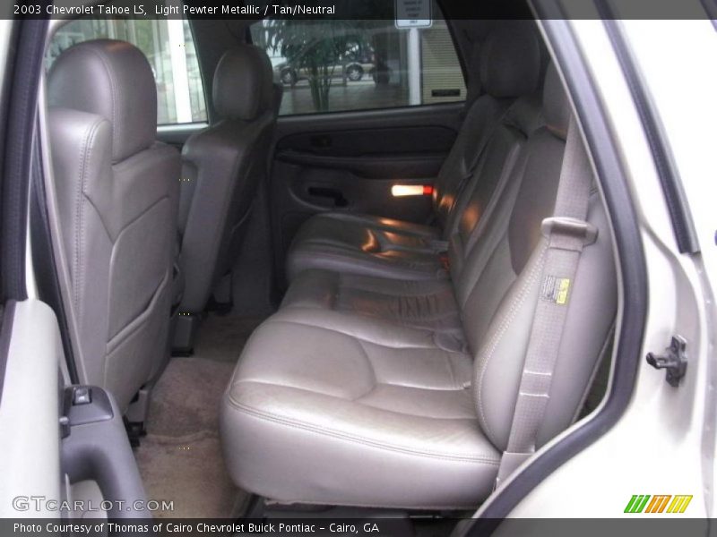 Light Pewter Metallic / Tan/Neutral 2003 Chevrolet Tahoe LS
