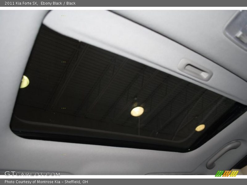 Sunroof of 2011 Forte SX