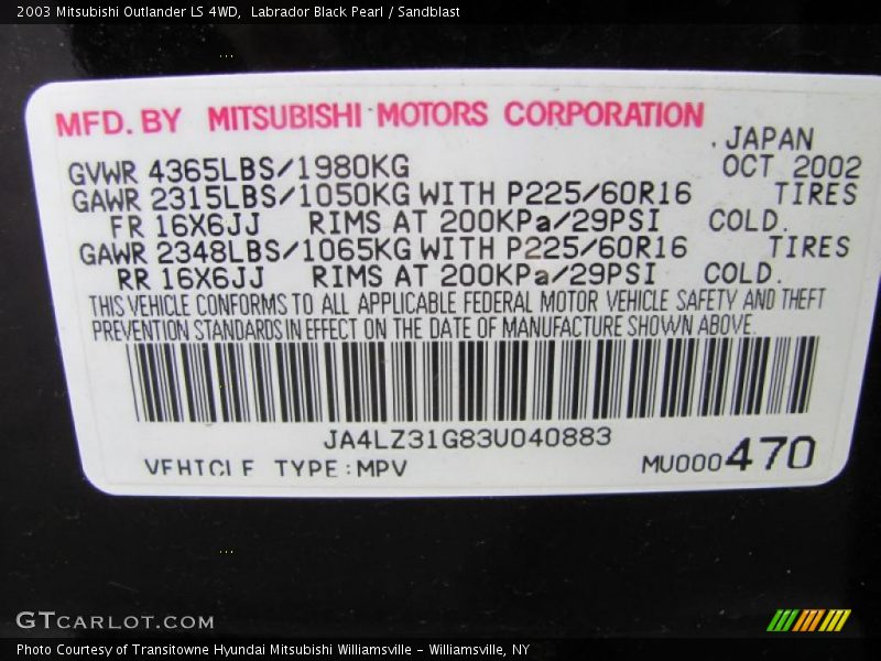Labrador Black Pearl / Sandblast 2003 Mitsubishi Outlander LS 4WD