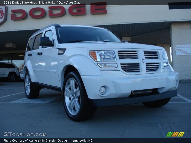 Bright White / Dark Slate Gray 2011 Dodge Nitro Heat