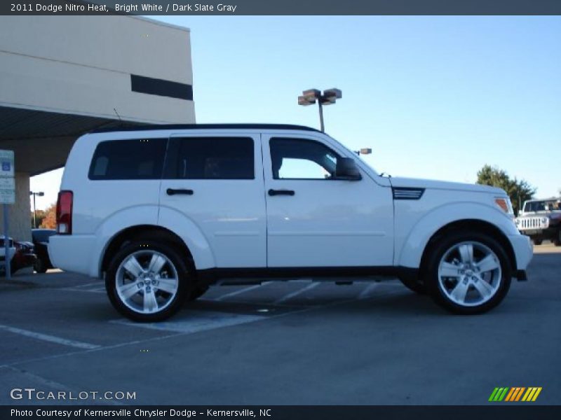 Bright White / Dark Slate Gray 2011 Dodge Nitro Heat