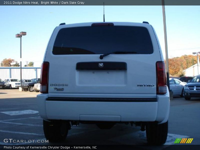 Bright White / Dark Slate Gray 2011 Dodge Nitro Heat