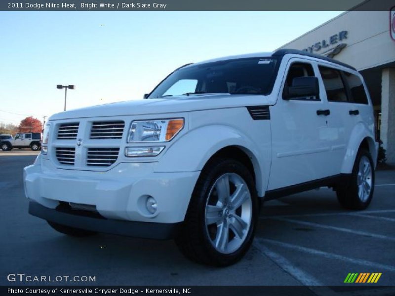Bright White / Dark Slate Gray 2011 Dodge Nitro Heat