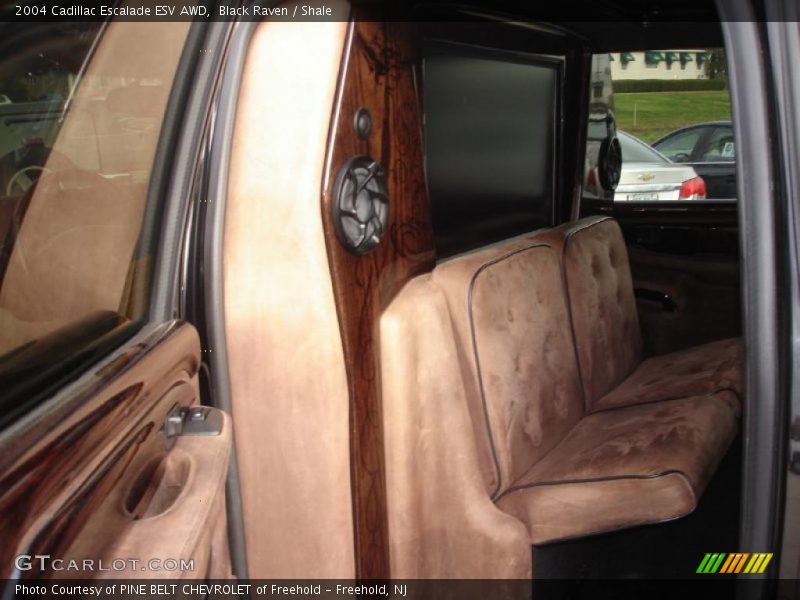 Black Raven / Shale 2004 Cadillac Escalade ESV AWD