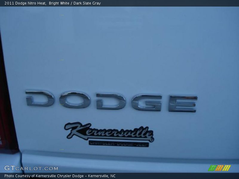 Bright White / Dark Slate Gray 2011 Dodge Nitro Heat